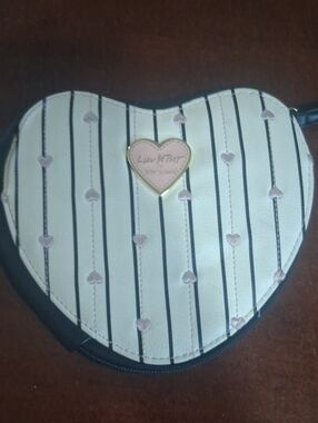 Betsey Johnson Cream & Pink Heart-Shaped Crossbody Bag